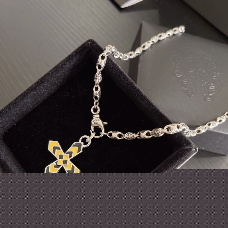 Ch**me He**ts necklaces